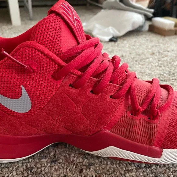 Nike ‘Red Suede’ Kyrie 3’s Sz 11 - Picture 6 of 12